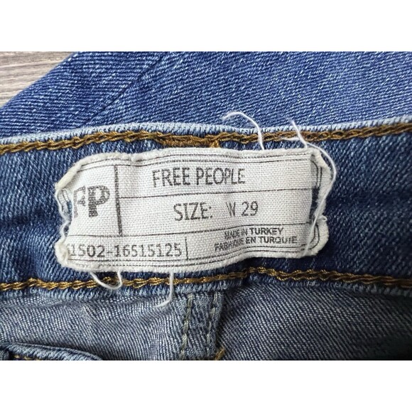 Free People Jeans Raw Bootcut Raw Hem Mid Rise Blue 29/27 Festival Boho Hippie - Picture 12 of 13